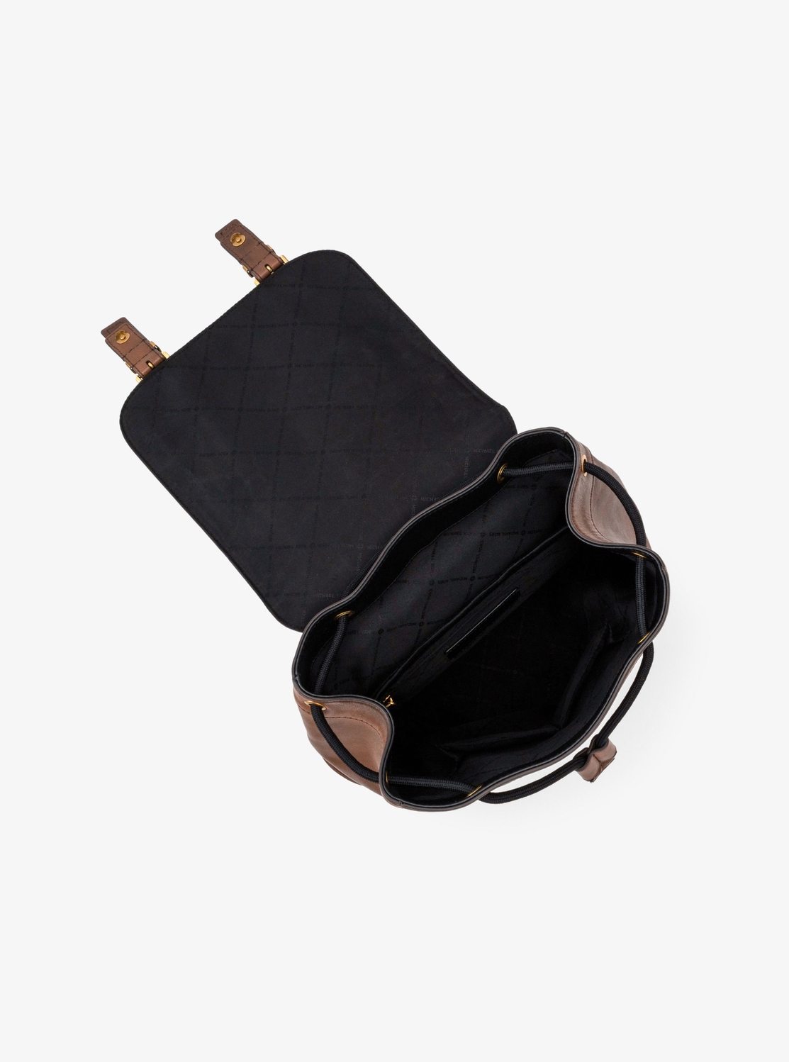 COLBY ロゴエンボス バーニッシュレザー バックパック ミディアム | バックパック