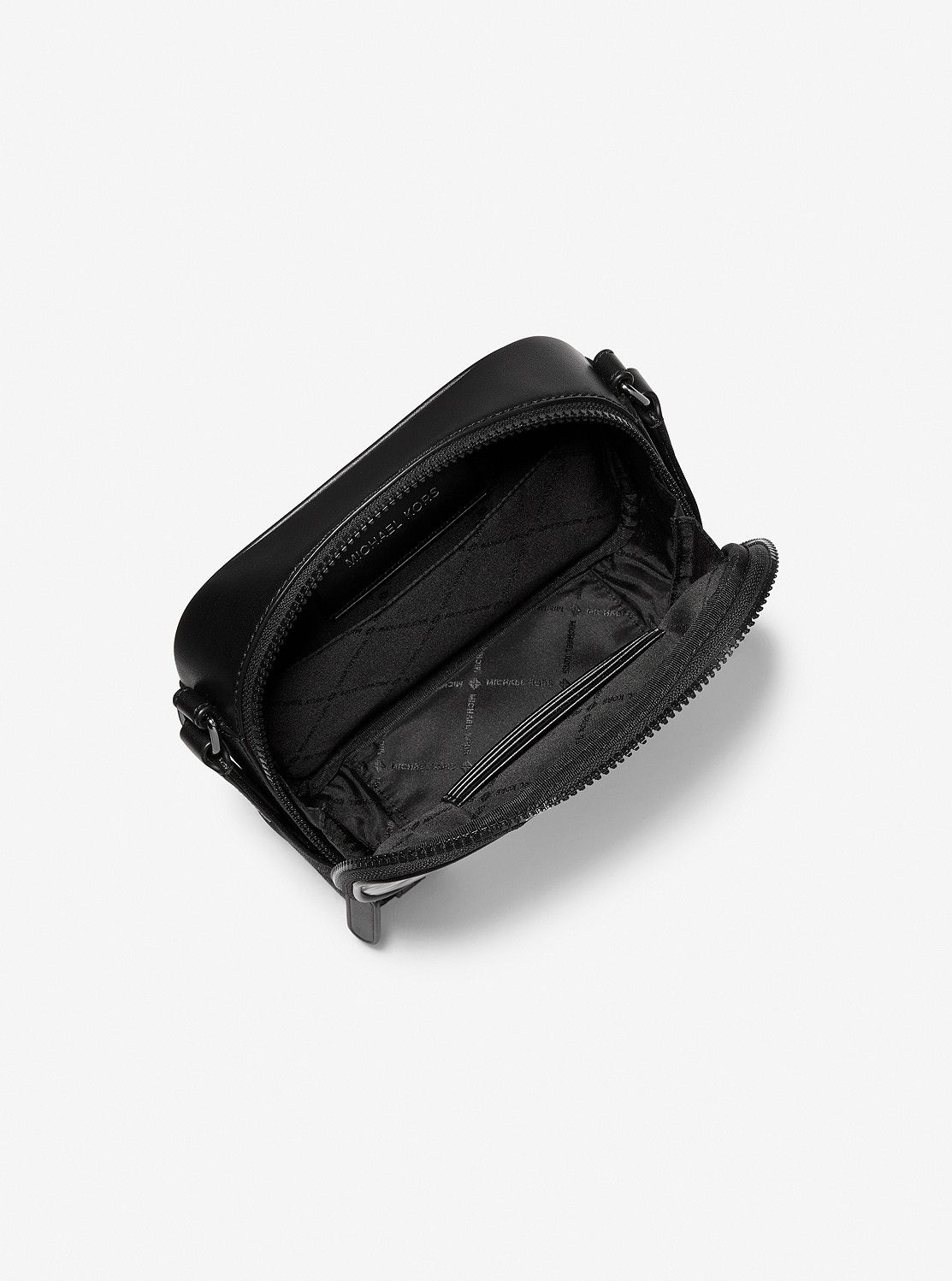 BROOKLYN メタリック パフィー クロスボディ | メッセンジャー・ショルダーバッグ